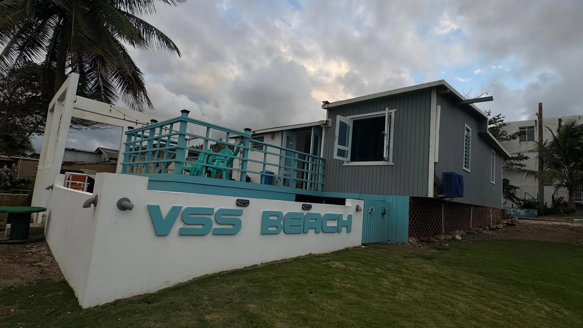 Vss Beach House - A Beachfront Paradise In Arecibo Hébergement de vacances