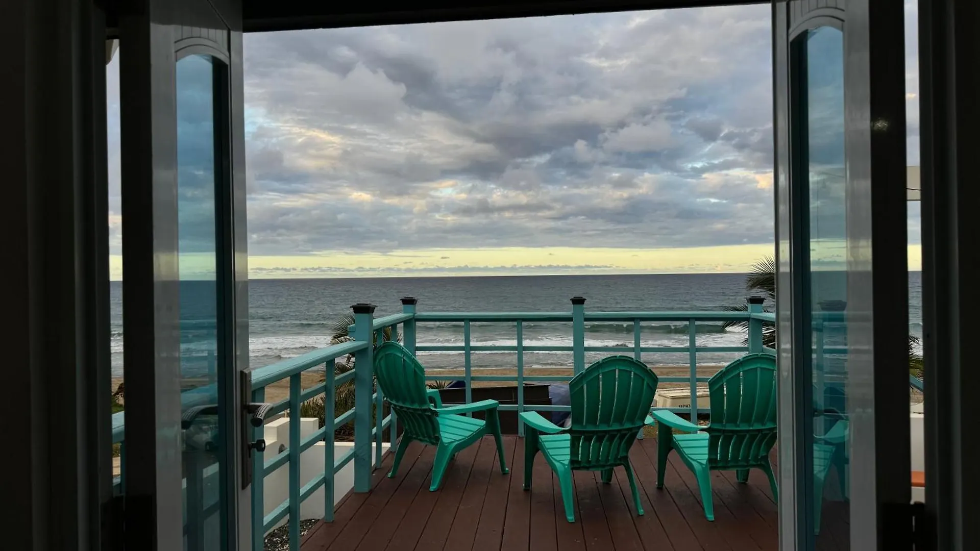 Hébergement de vacances Vss Beach House - A Beachfront Paradise In Arecibo Porto Rico