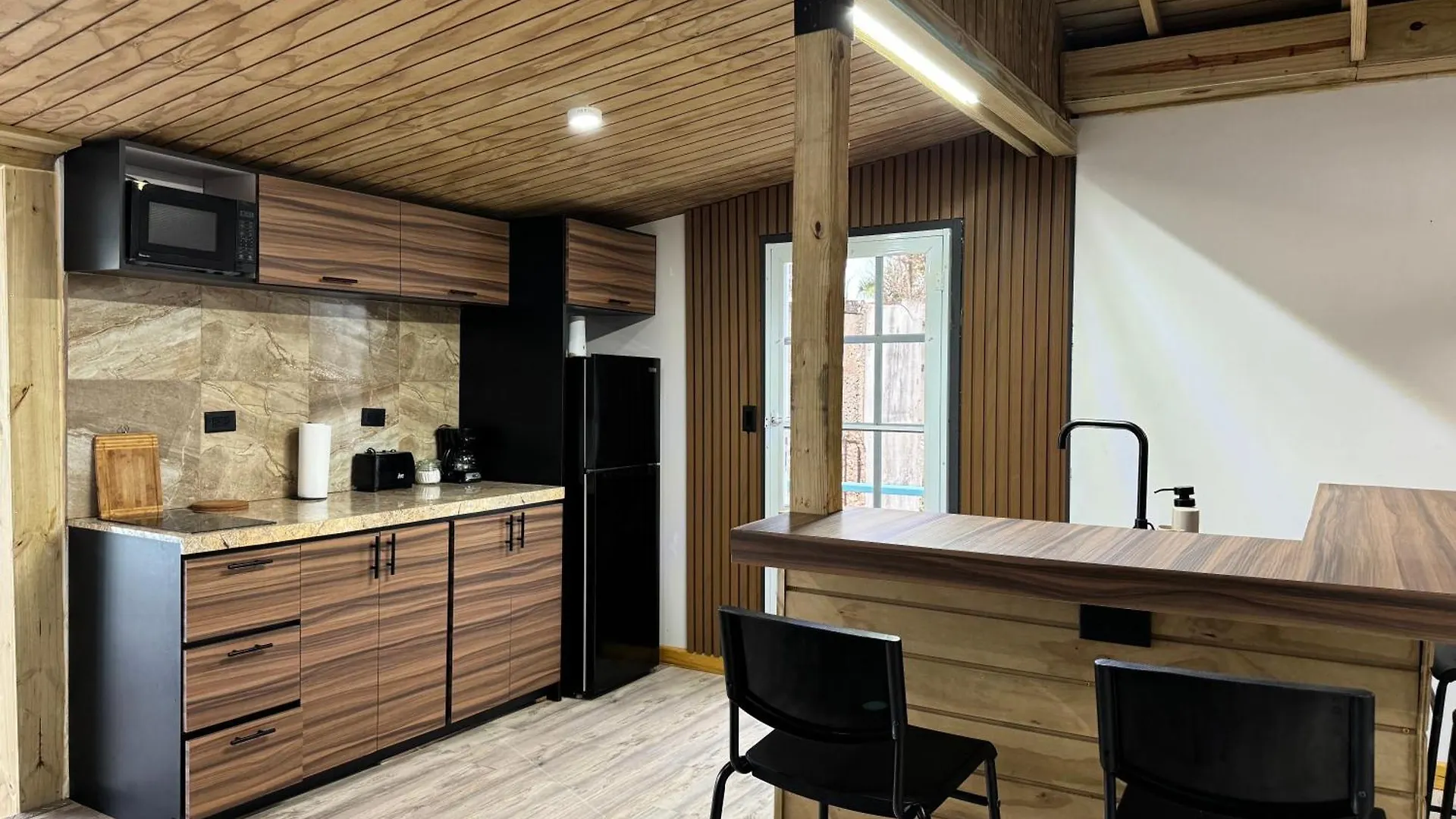 Vss Beach House - A Beachfront Paradise In Arecibo Hébergement de vacances